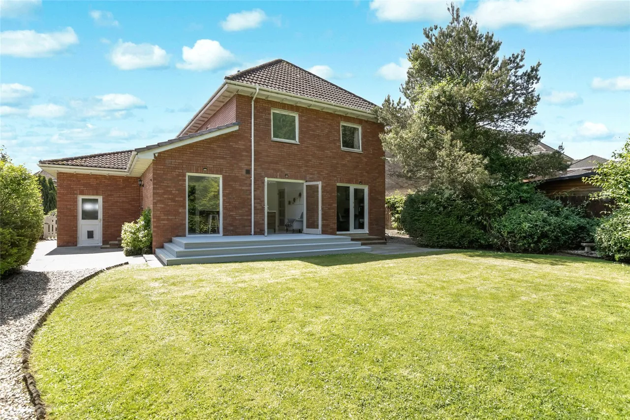 Gallacher Green, Livingston, West Lothian, EH54, photo 19
