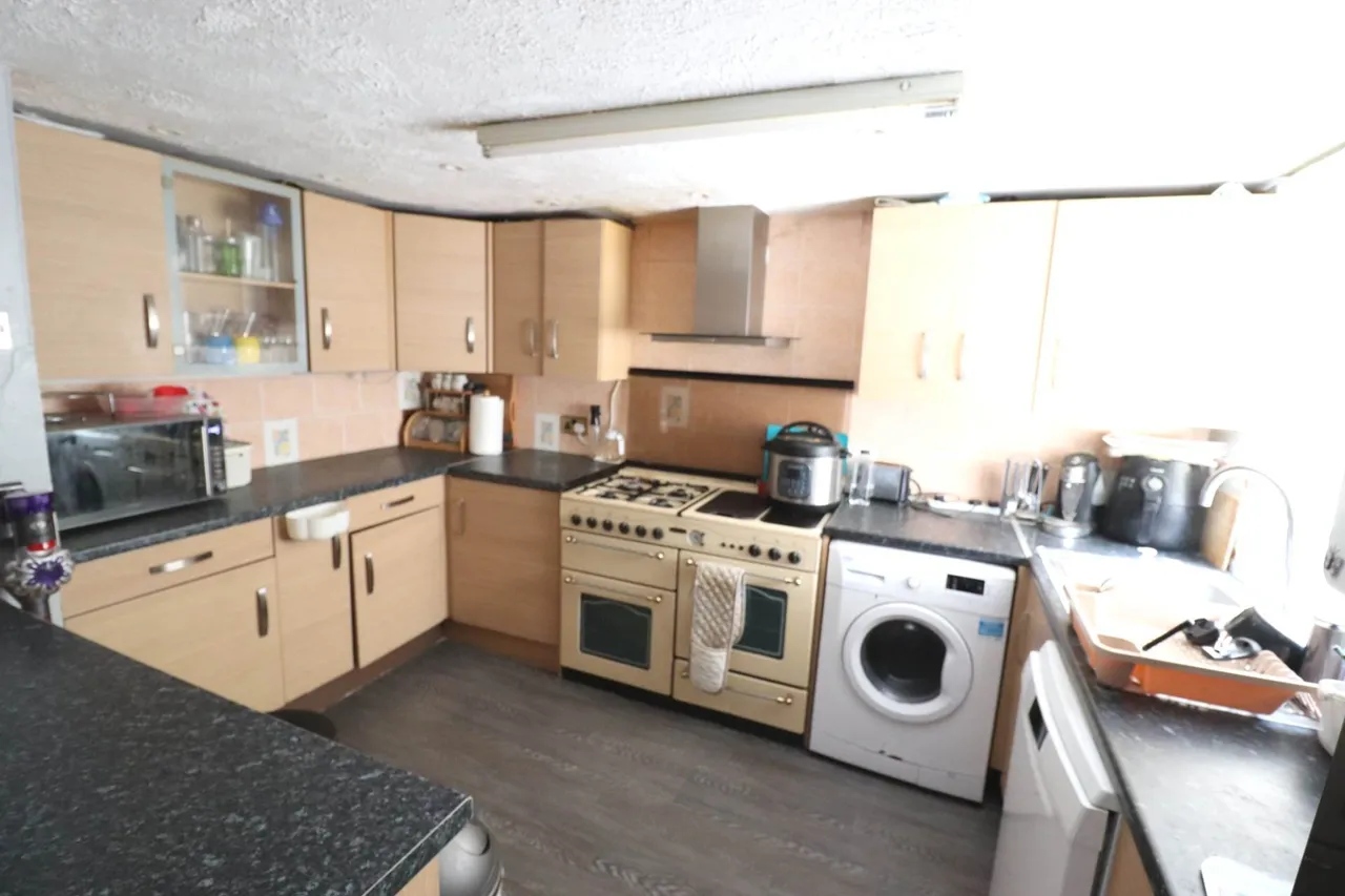 Burgett Road, Slough, SL1 2TJ, photo 3
