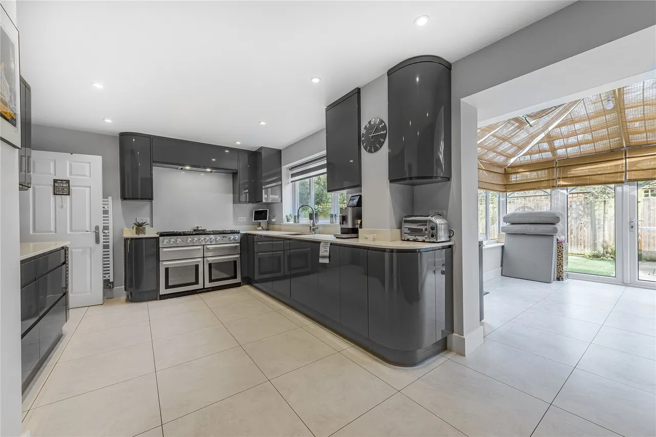 Coresbrook Way, Knaphill, GU21, photo 4