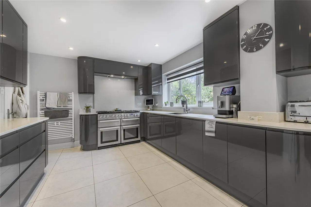 Coresbrook Way, Knaphill, GU21, photo 6