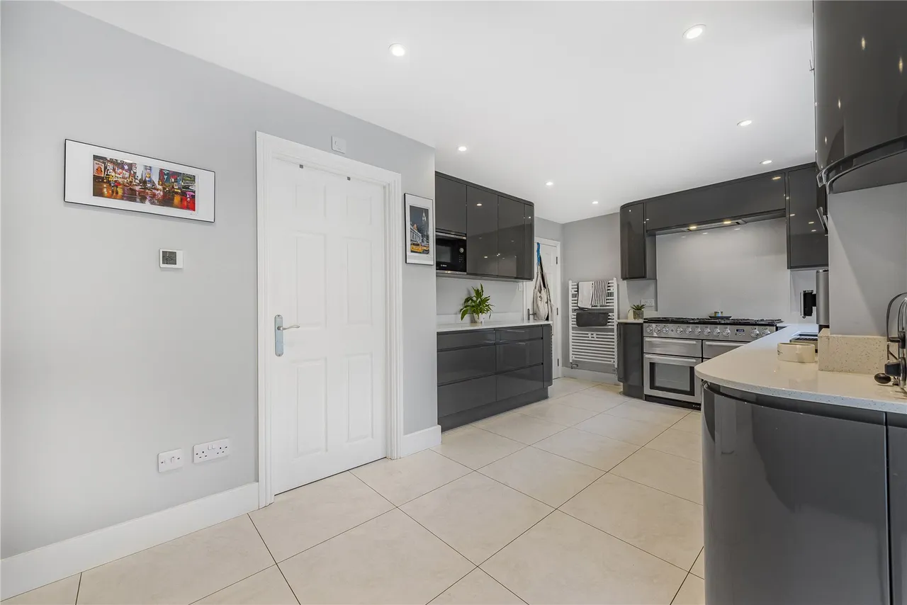 Coresbrook Way, Knaphill, GU21, photo 5