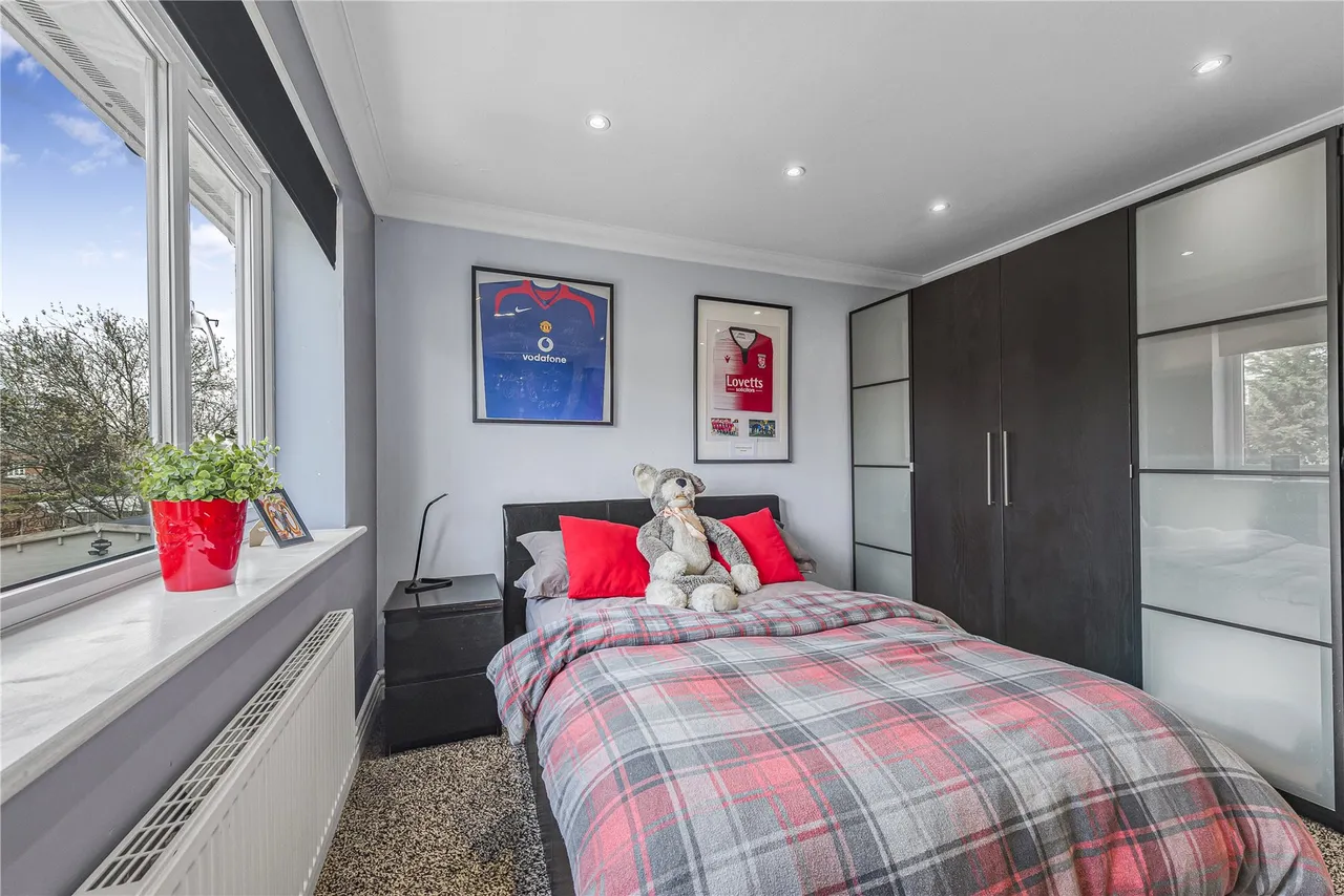 Coresbrook Way, Knaphill, GU21, photo 29