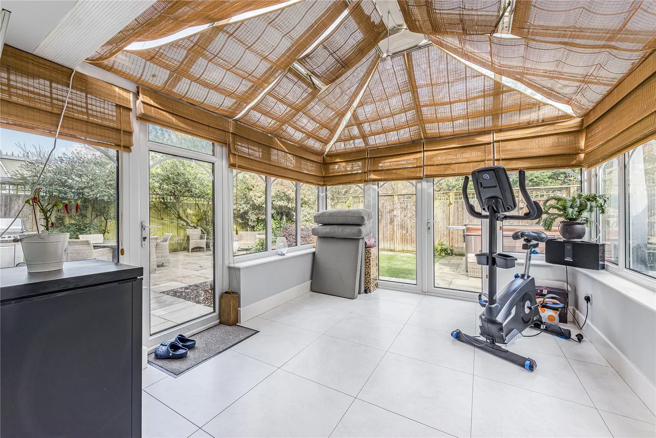 Coresbrook Way, Knaphill, GU21, photo 14