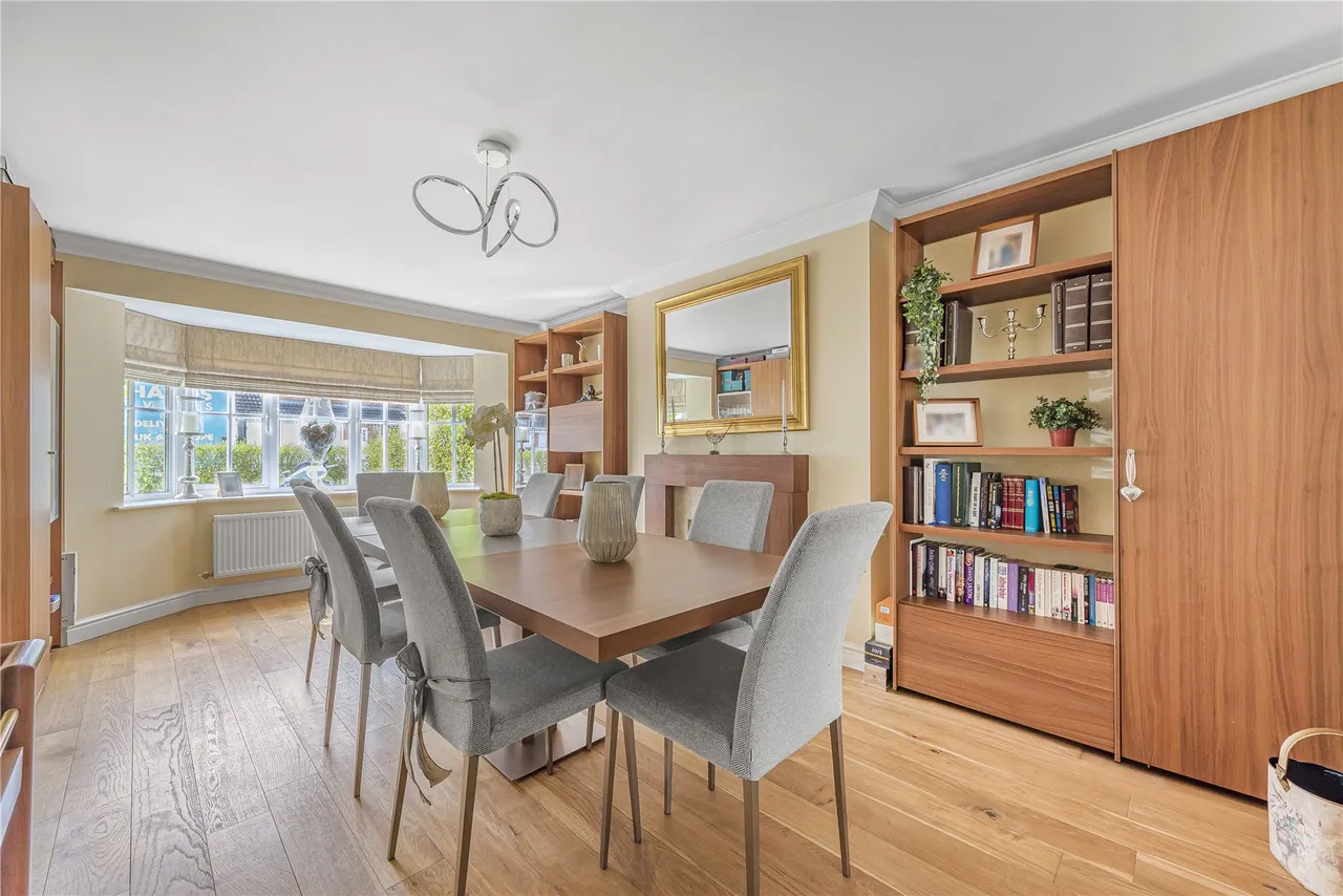 Coresbrook Way, Knaphill, GU21, photo 13