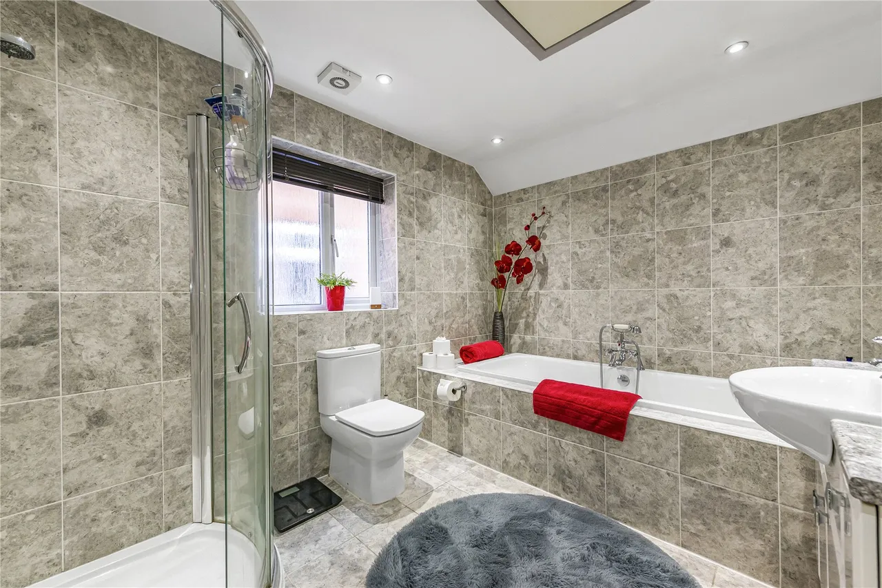 Coresbrook Way, Knaphill, GU21, photo 30