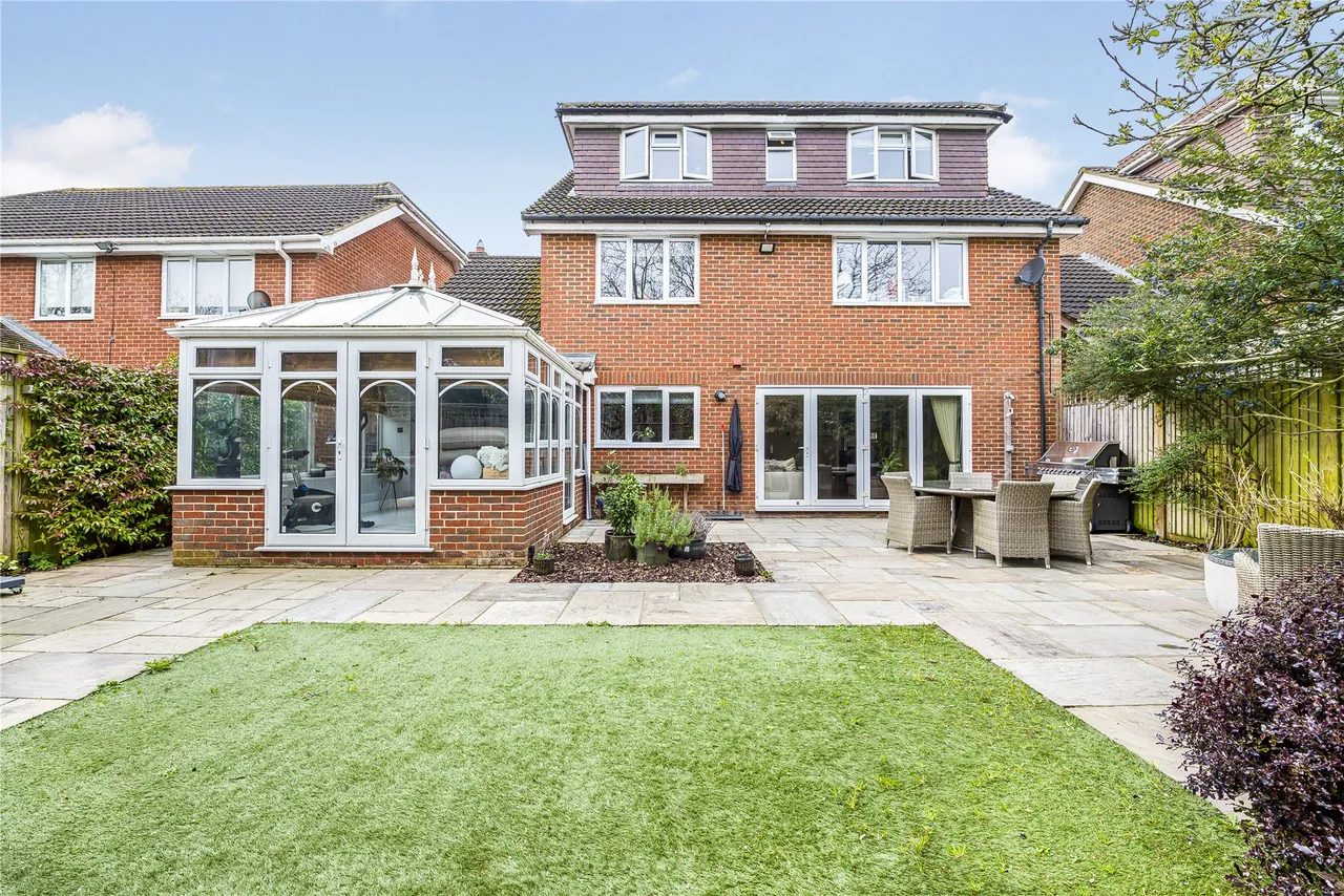 Coresbrook Way, Knaphill, GU21, photo 43