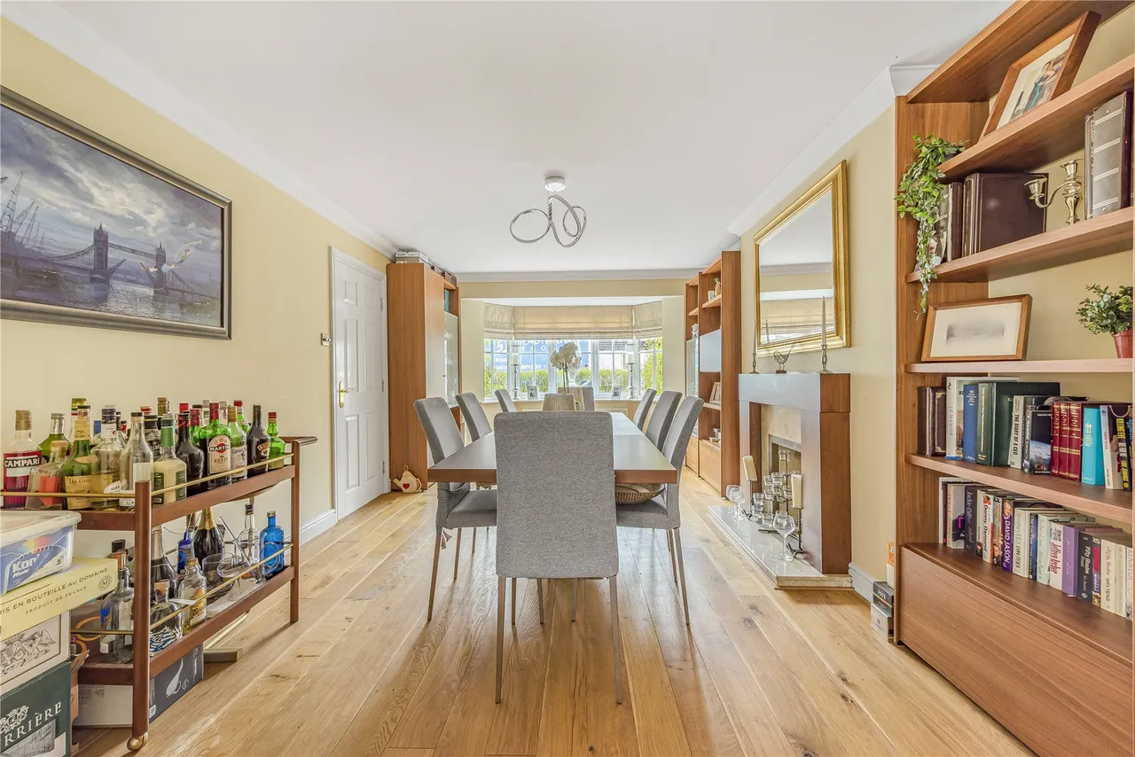 Coresbrook Way, Knaphill, GU21, photo 11