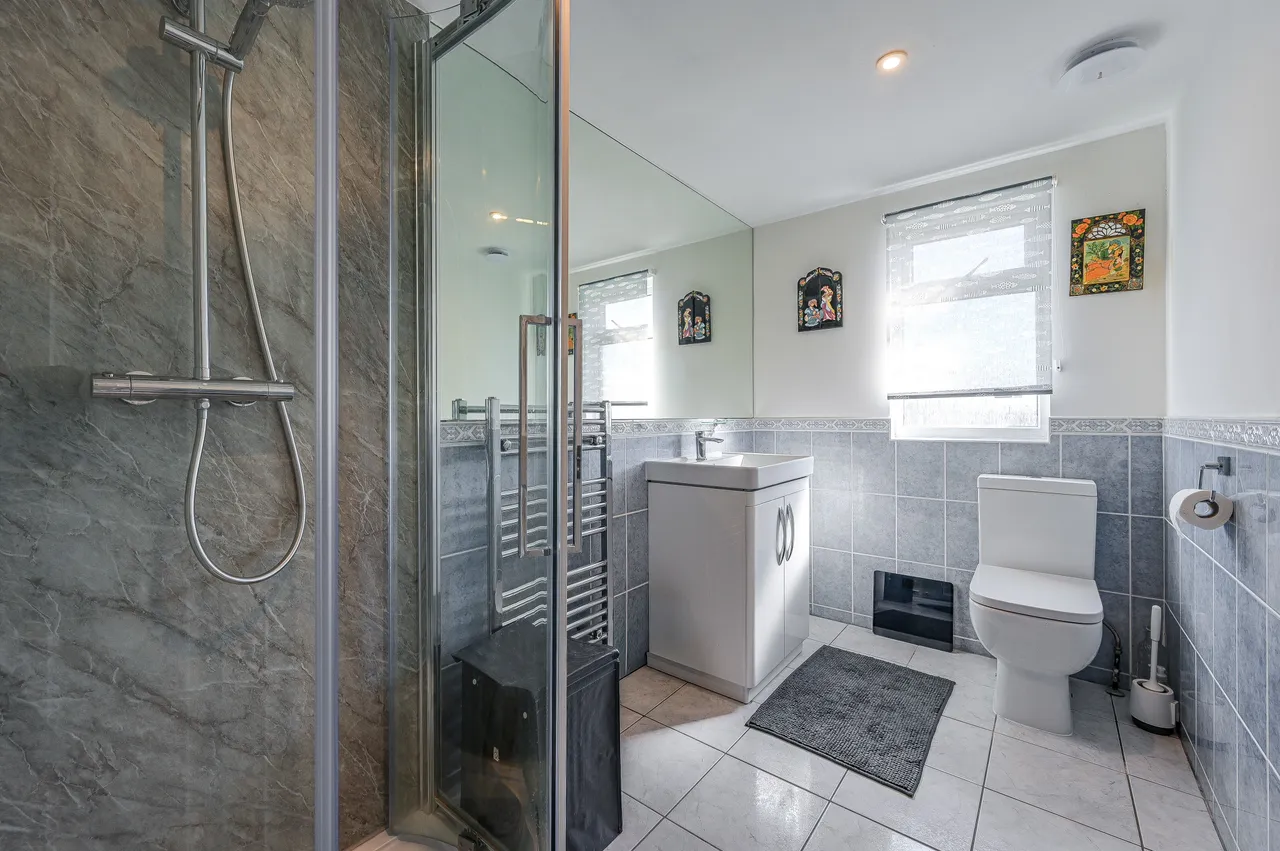 66 Arngask Road, London, photo 12