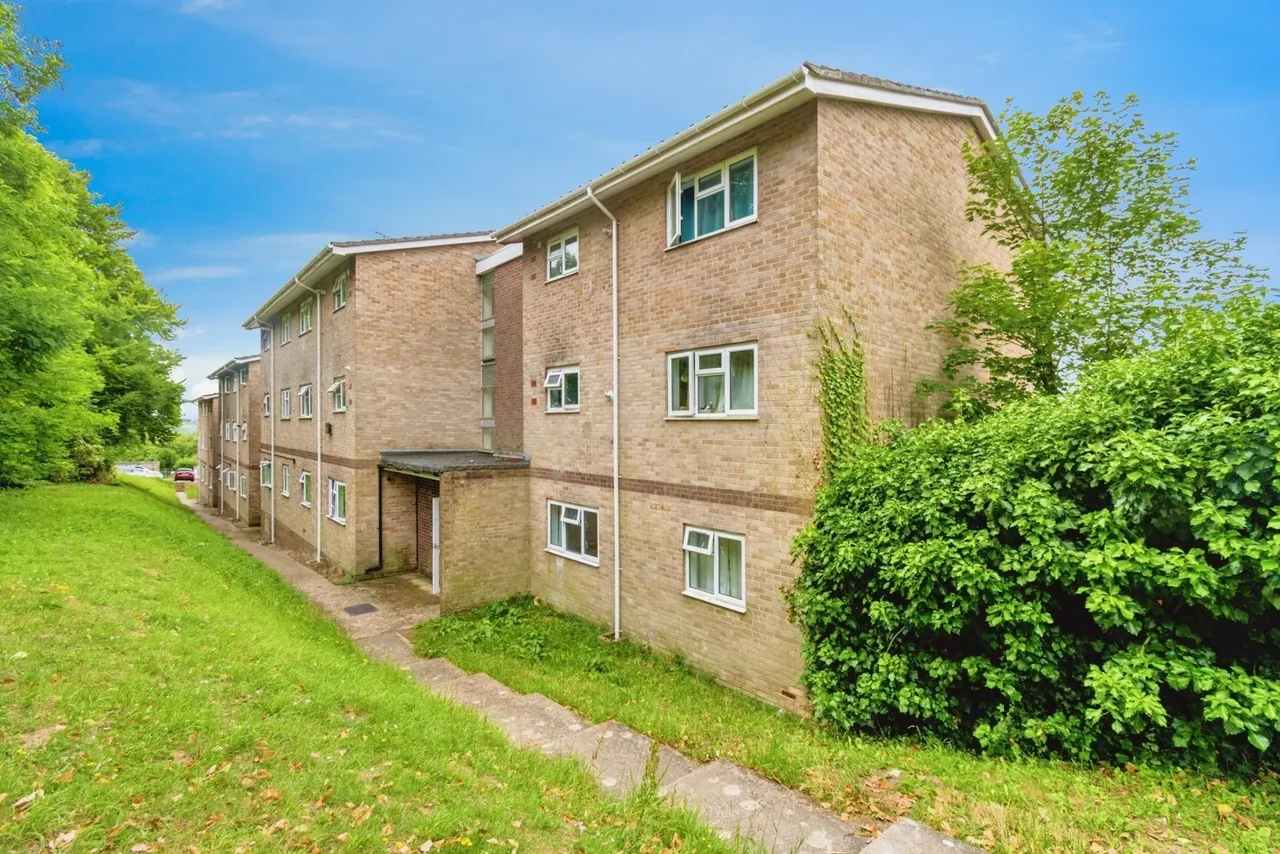 Thurmond Crescent, Winchester, SO22, photo 11
