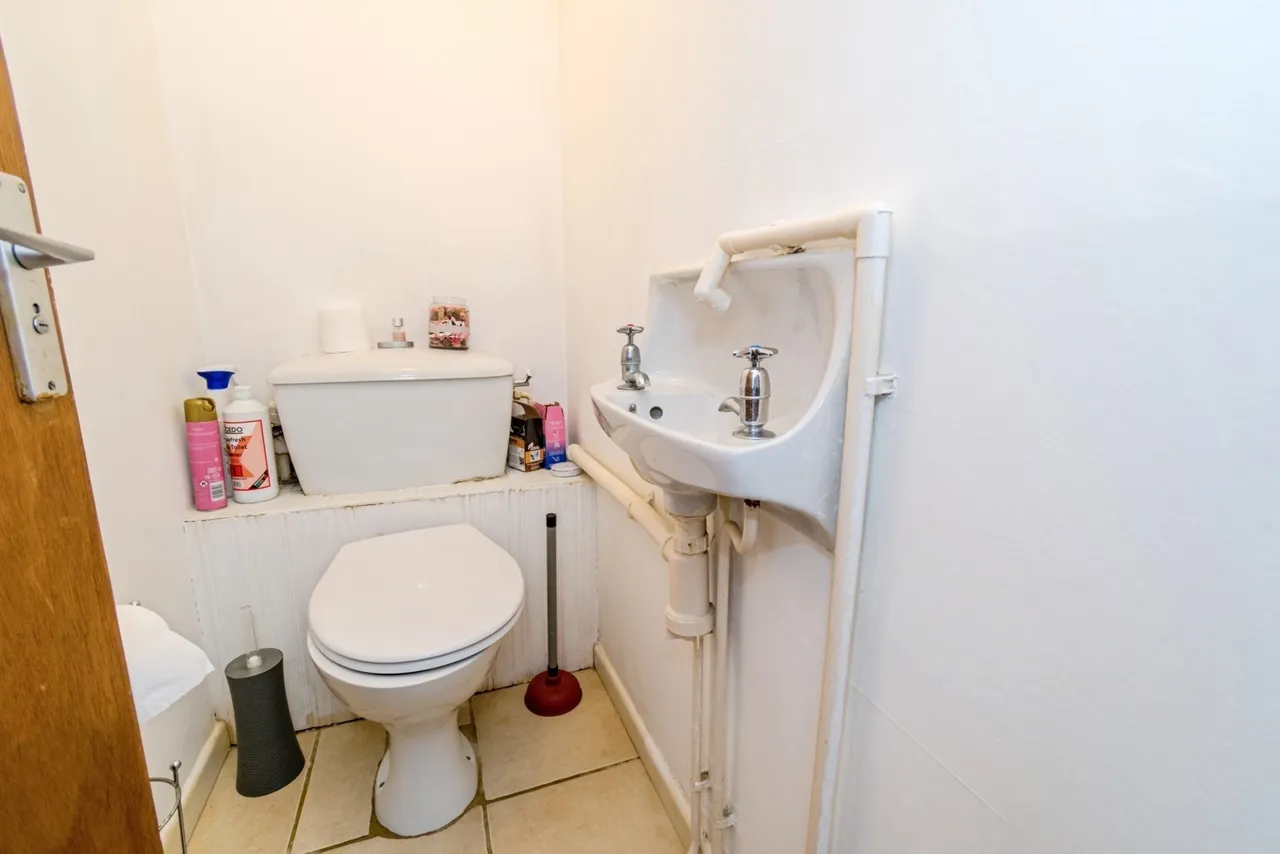 Thurmond Crescent, Winchester, SO22, photo 6