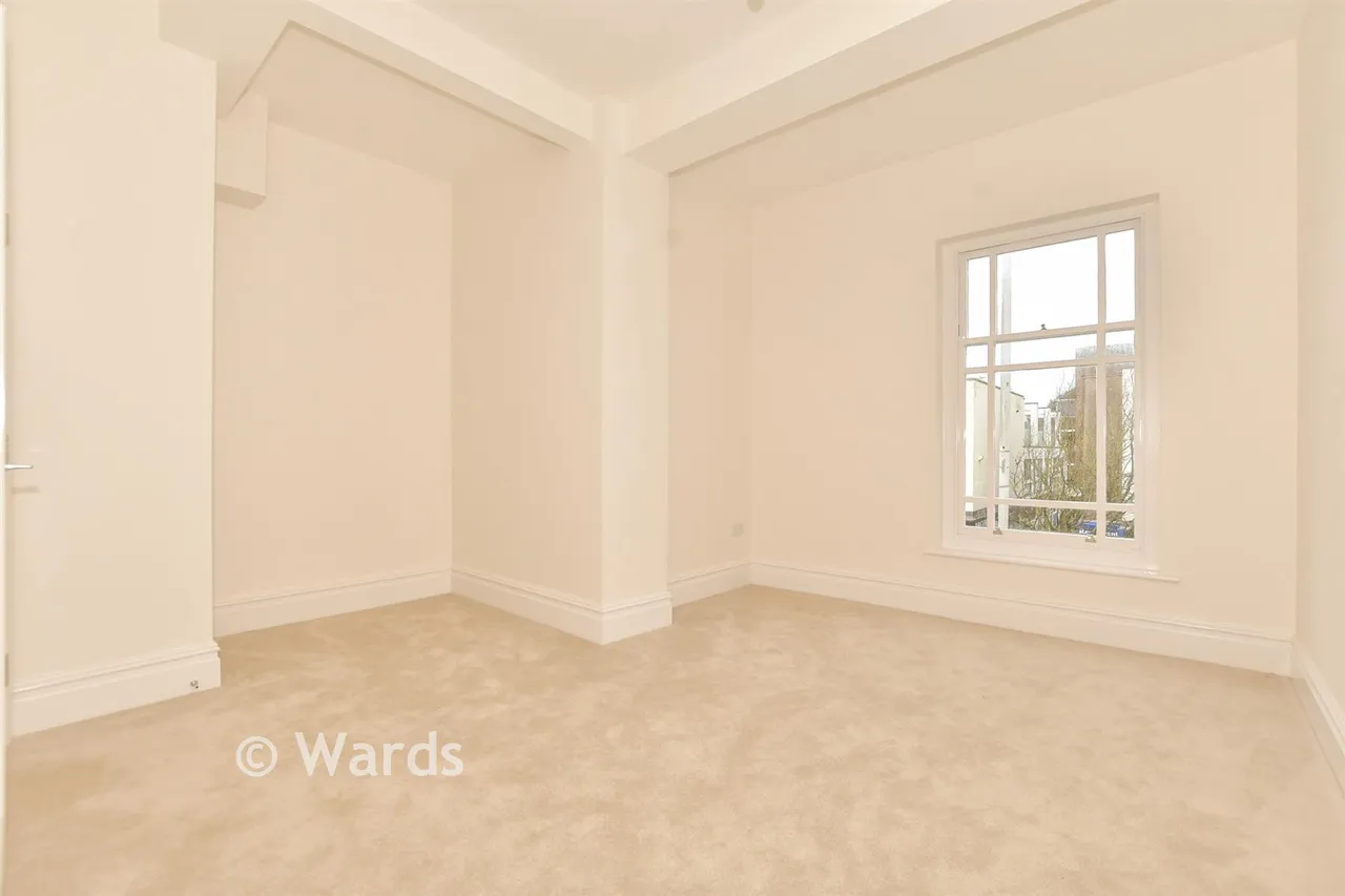 Pleydell Gardens, Folkestone, CT20, photo 3