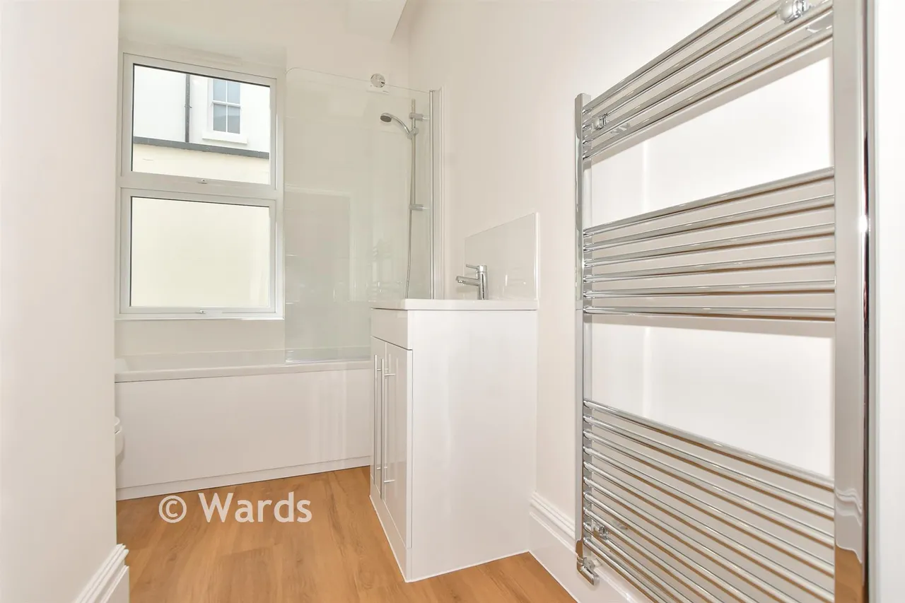 Pleydell Gardens, Folkestone, CT20, photo 13