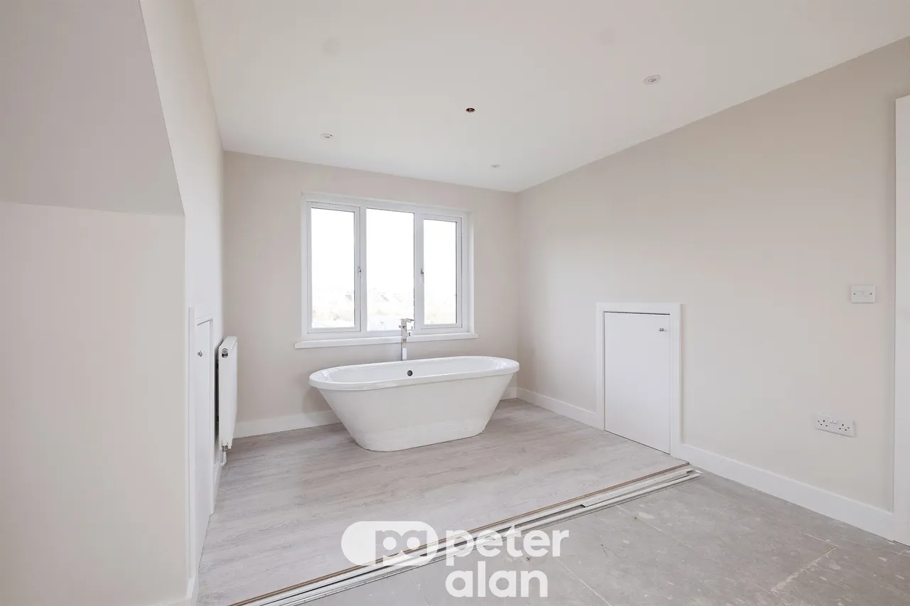 Five Locks Road, Cwmbran, NP44, photo 8