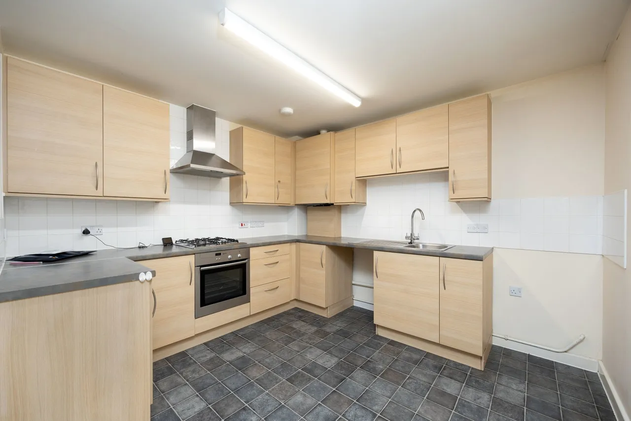 Devizes, SN10, photo 11