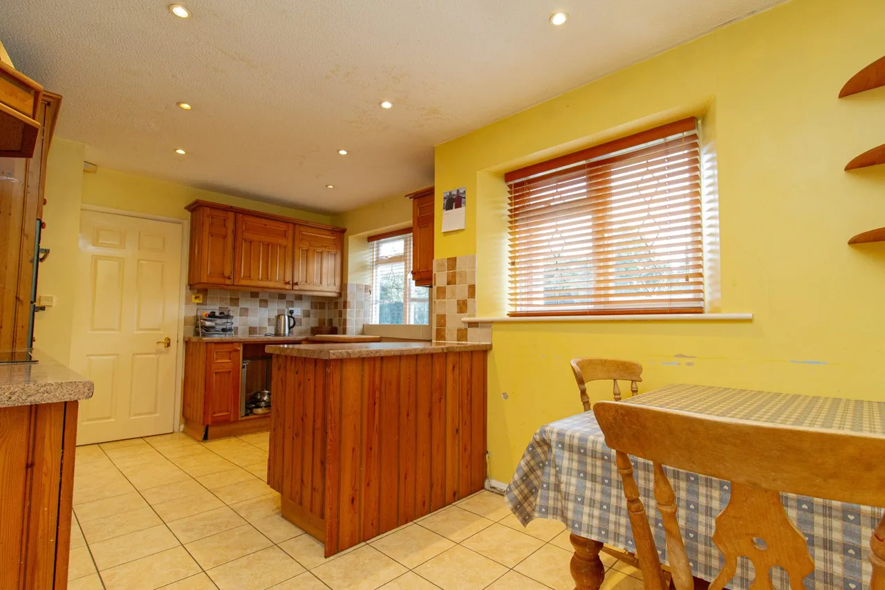 Hawkins Grove, Church Crookham, Fleet, GU51 5TX, photo 4
