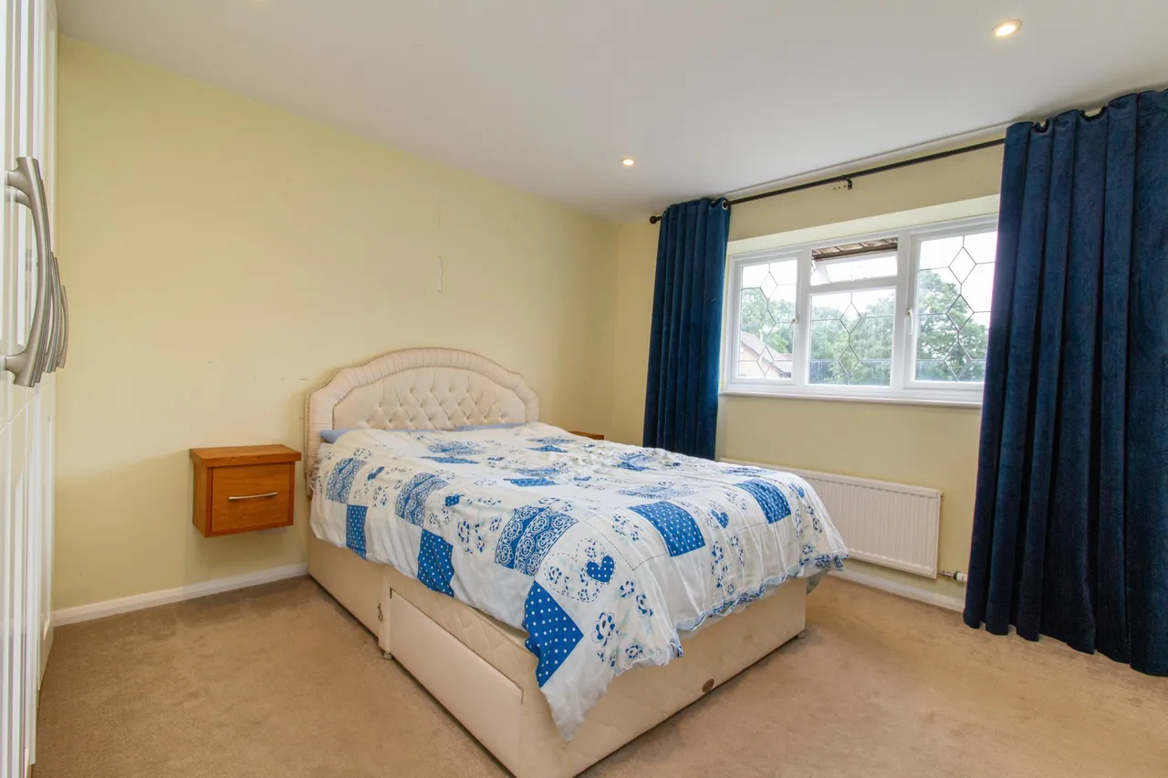 Hawkins Grove, Church Crookham, Fleet, GU51 5TX, photo 11
