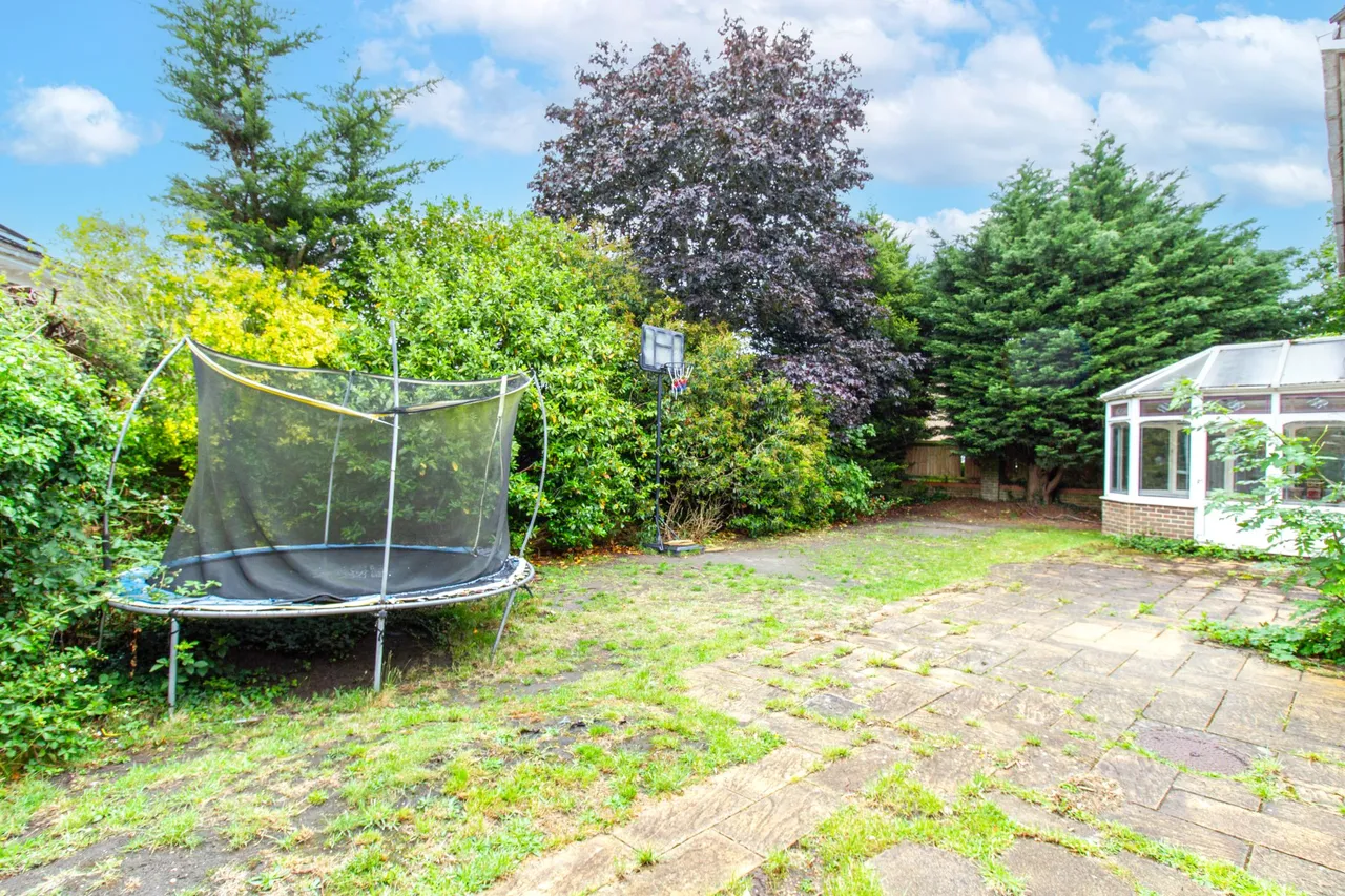 Hawkins Grove, Church Crookham, Fleet, GU51 5TX, photo 19