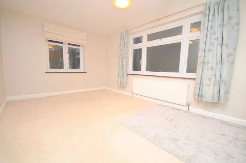 Severn Drive, Upminster, RM14, photo 6