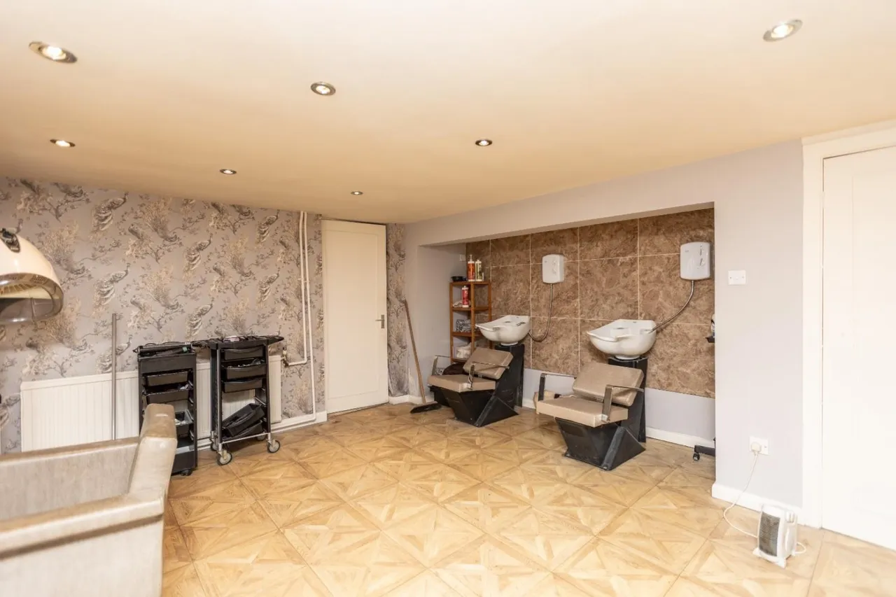 Wesley Street, Castleford, WF10, photo 6
