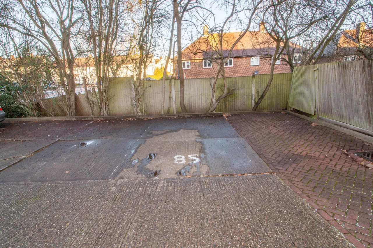 Redwood Close, Watford, WD19, photo 5