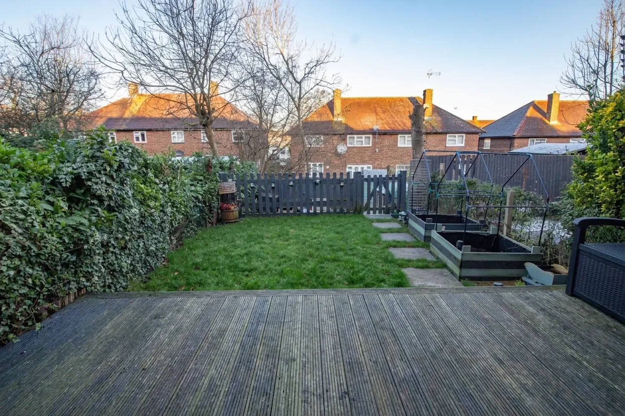 Redwood Close, Watford, WD19, photo 2