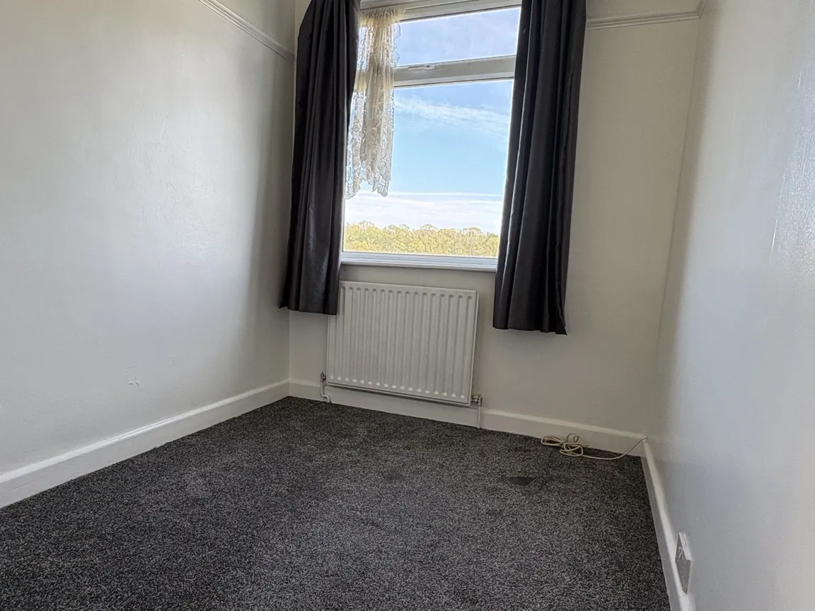 Hilltop Road, CR3, photo 8
