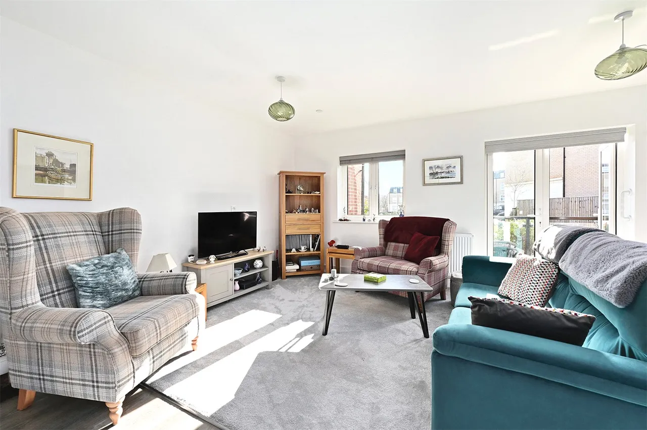 Lake Avenue, Mytchett, GU16, photo 5