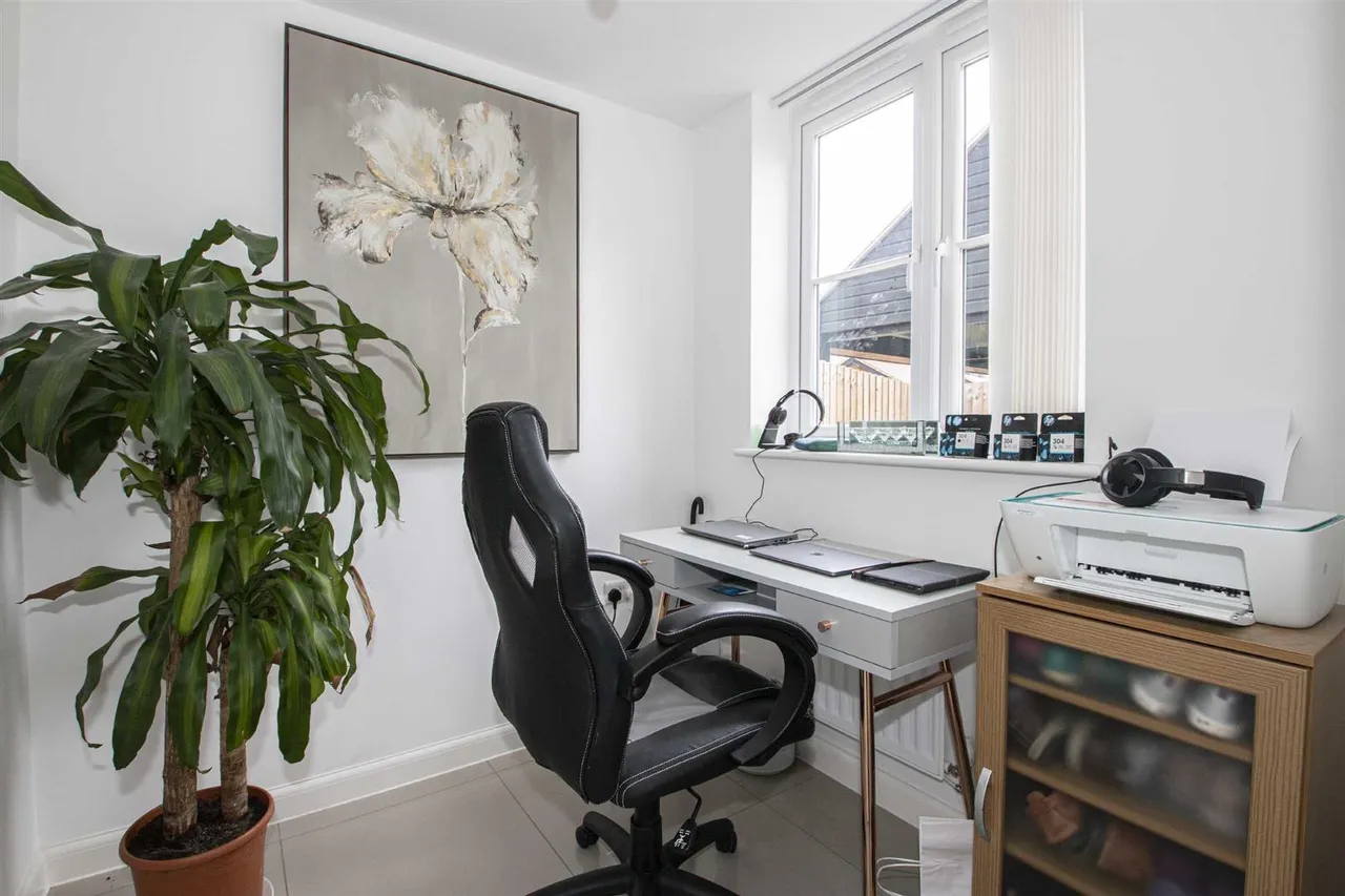 Friesland Avenue, Whitehouse, photo 8