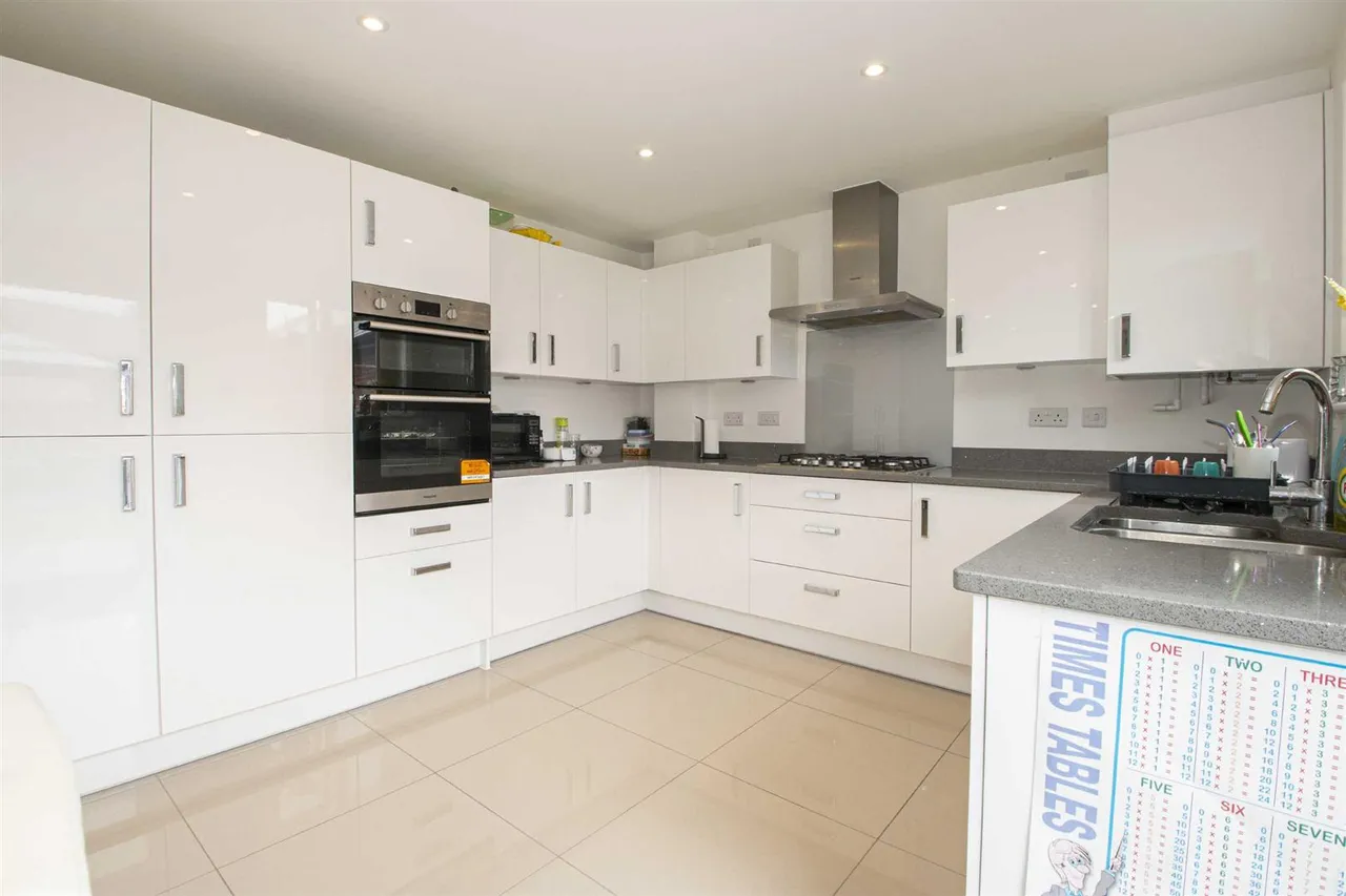 Friesland Avenue, Whitehouse, photo 11
