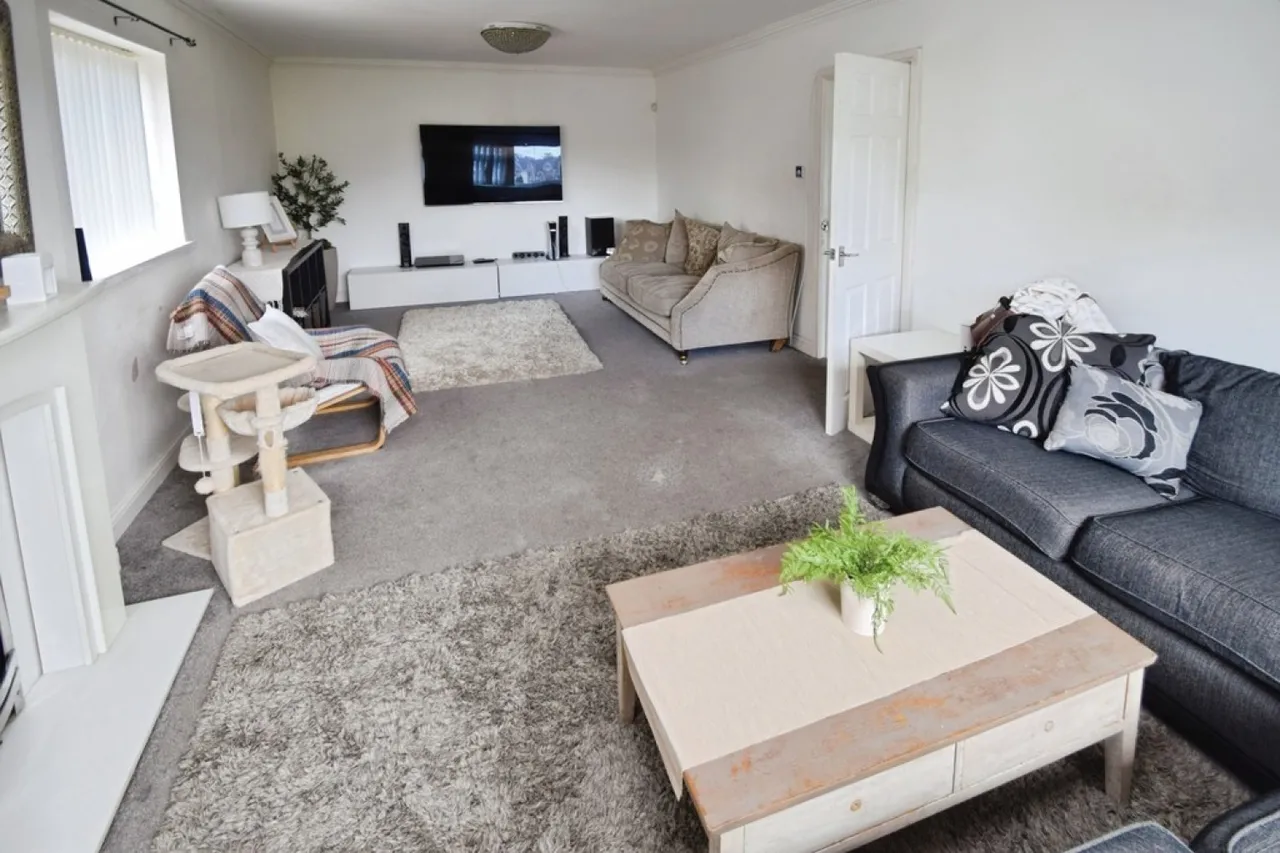 Aireville Rise, Bradford, West Yorkshire, photo 2