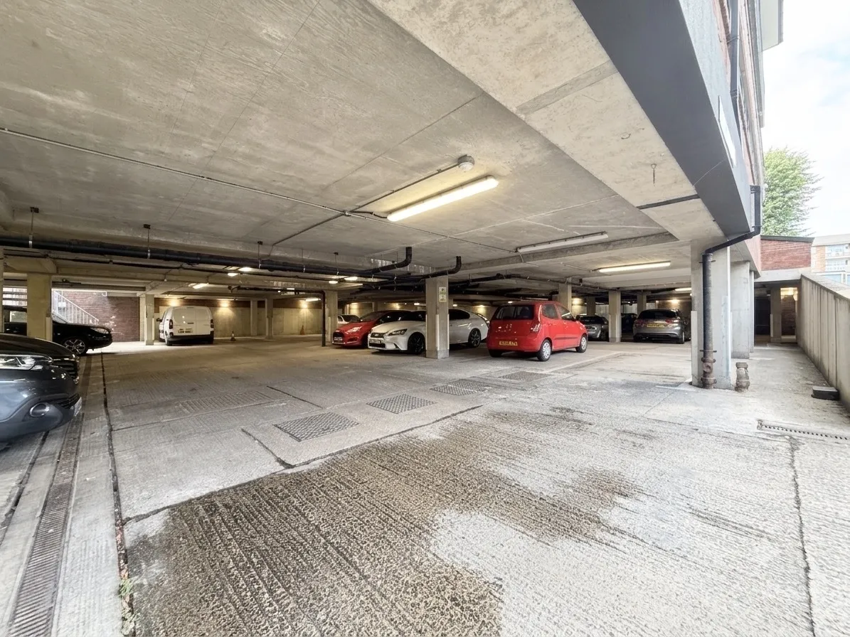 Station Road, Redhill, RH1, photo 8