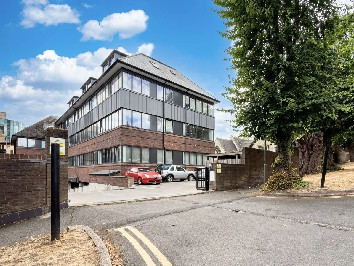 Station Road, Redhill, RH1, photo 2
