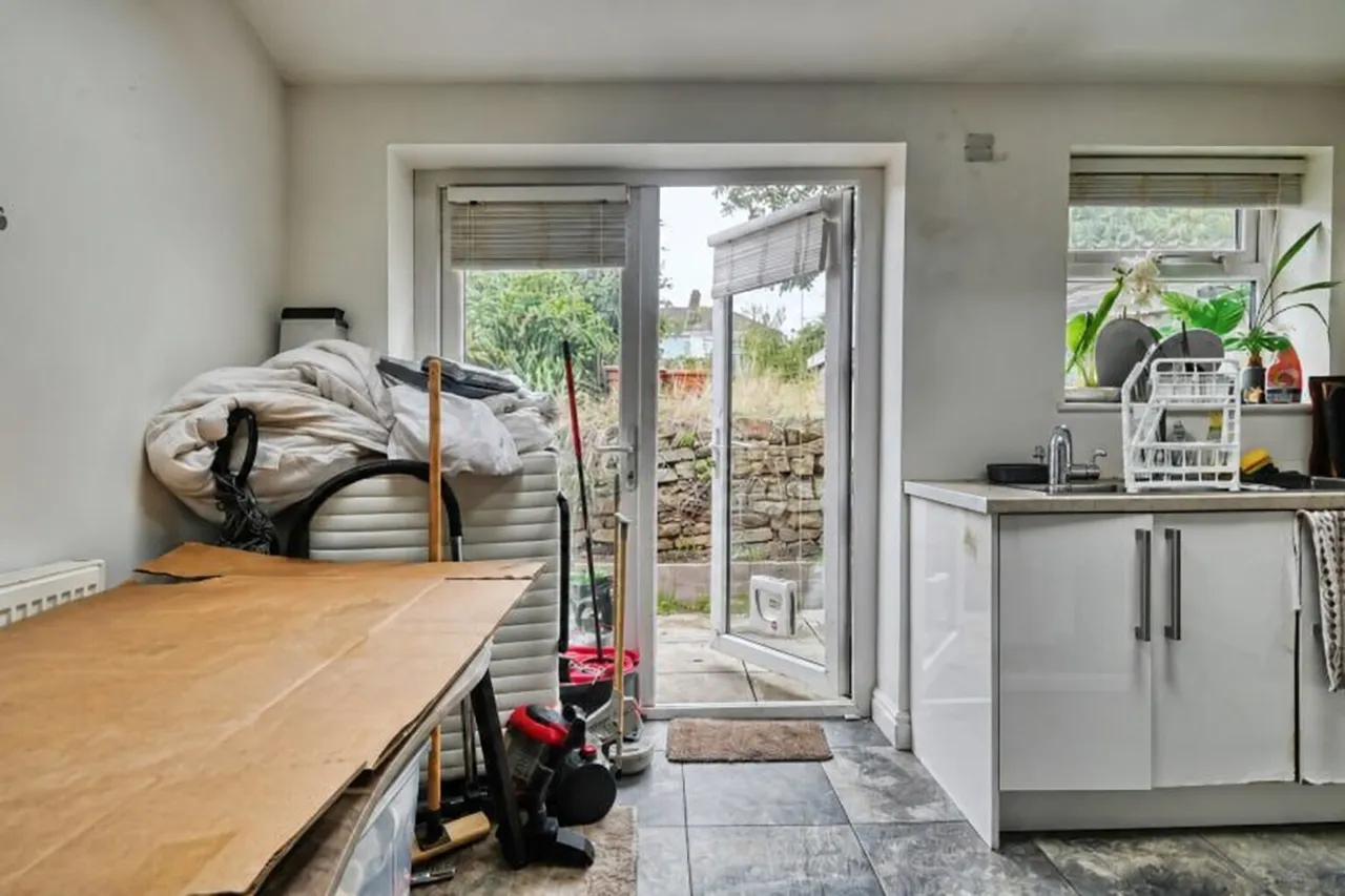 Ermington Crescent, Birmingham, B36, photo 8