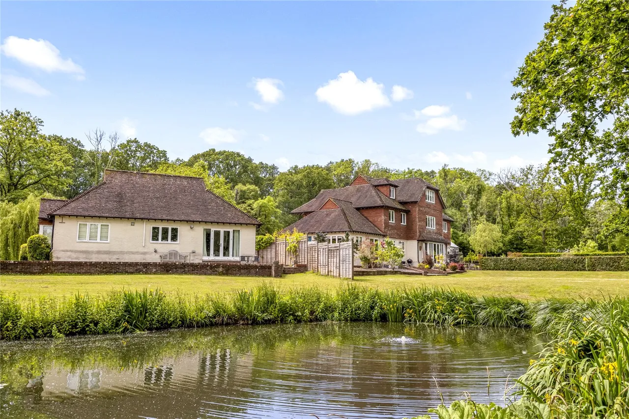 Dye House Lane, Duncton, GU28, photo 3