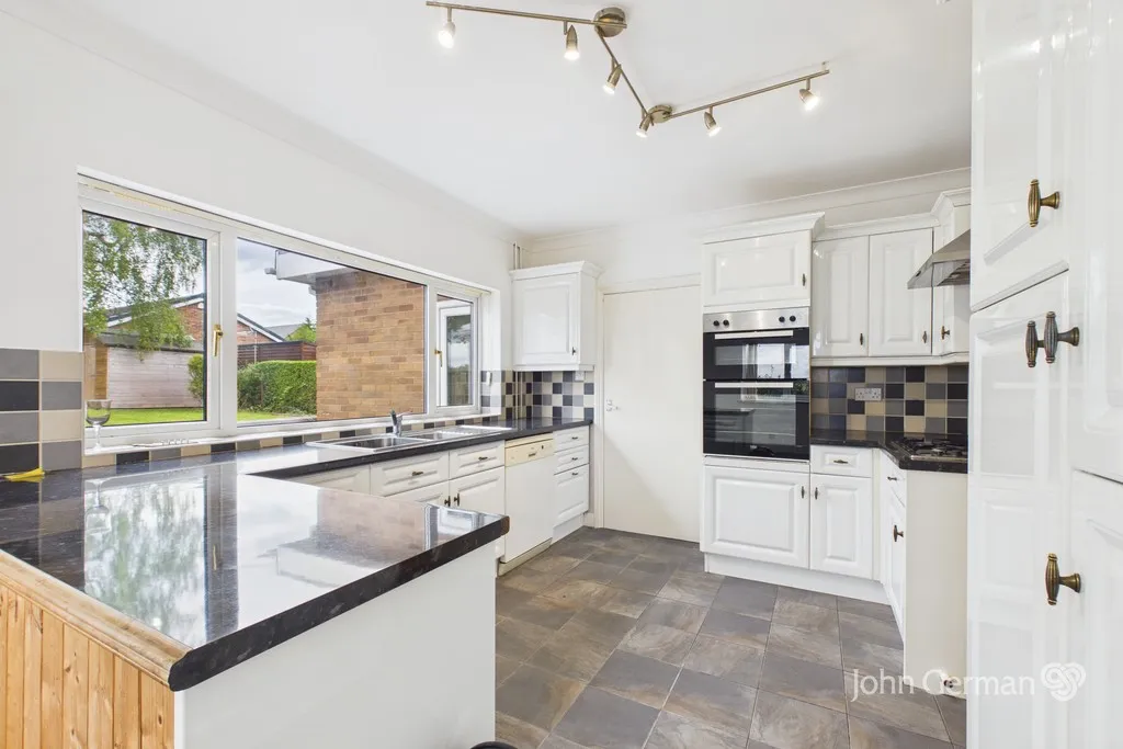 St. Georges Road, Burton-on-Trent, photo 3