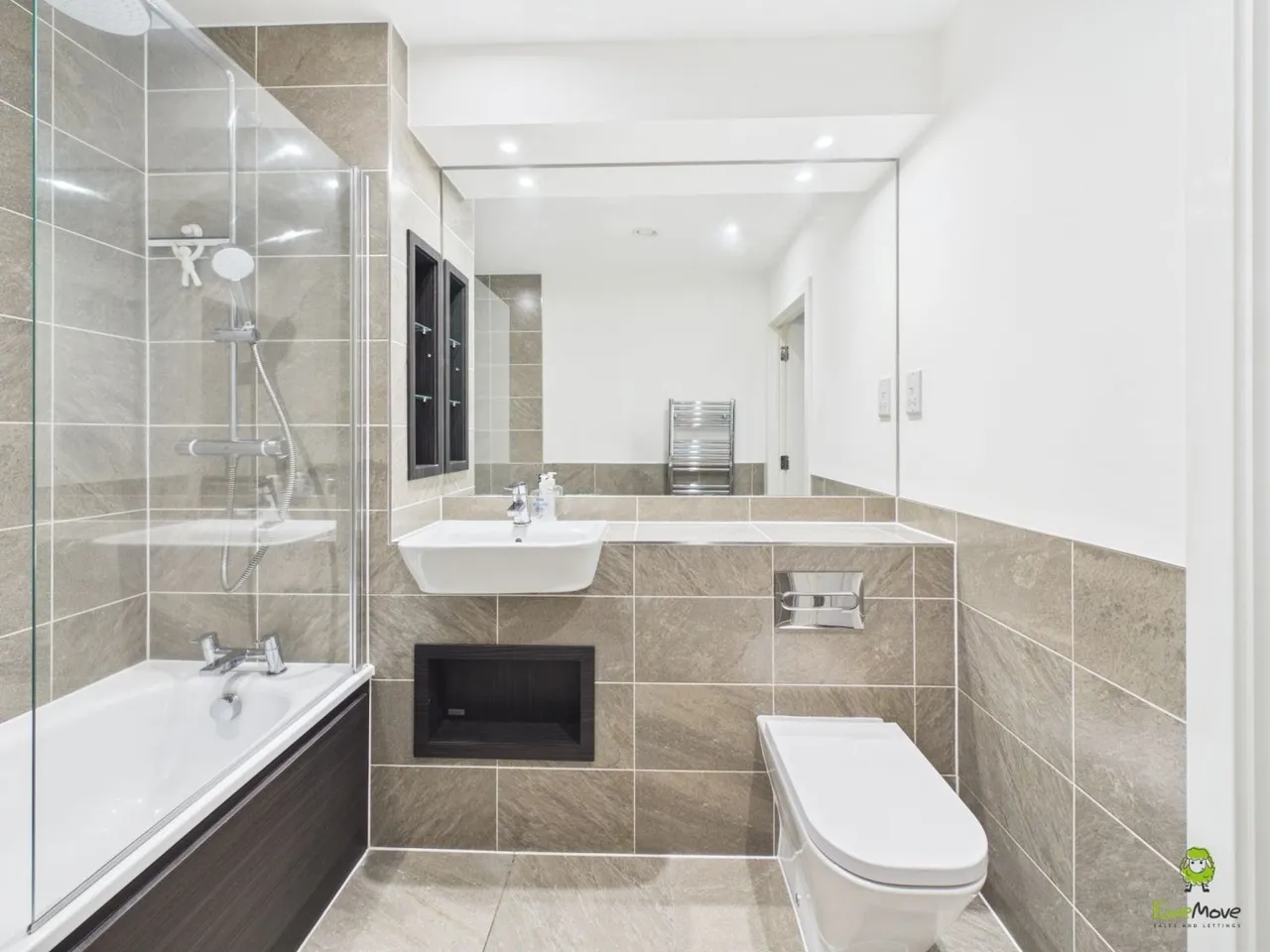 Regal Walk, Bexleyheath, DA6, photo 16