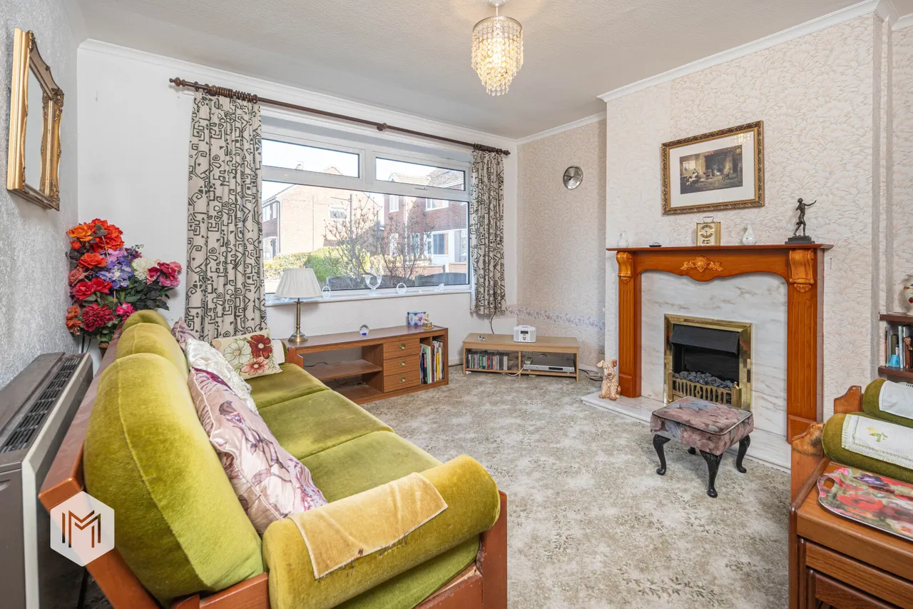 Bardsley Close, Bolton, BL2 4AU, photo 2