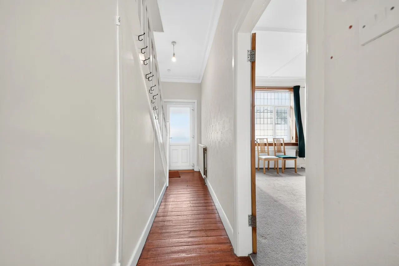 Linwood Avenue, Clarkston, G76, photo 2