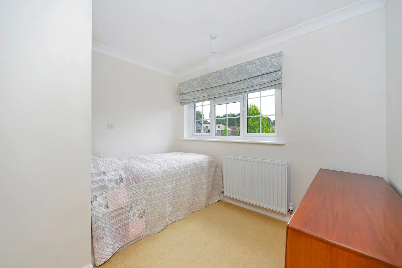 Durnsford Way, Cranleigh, GU6, photo 11