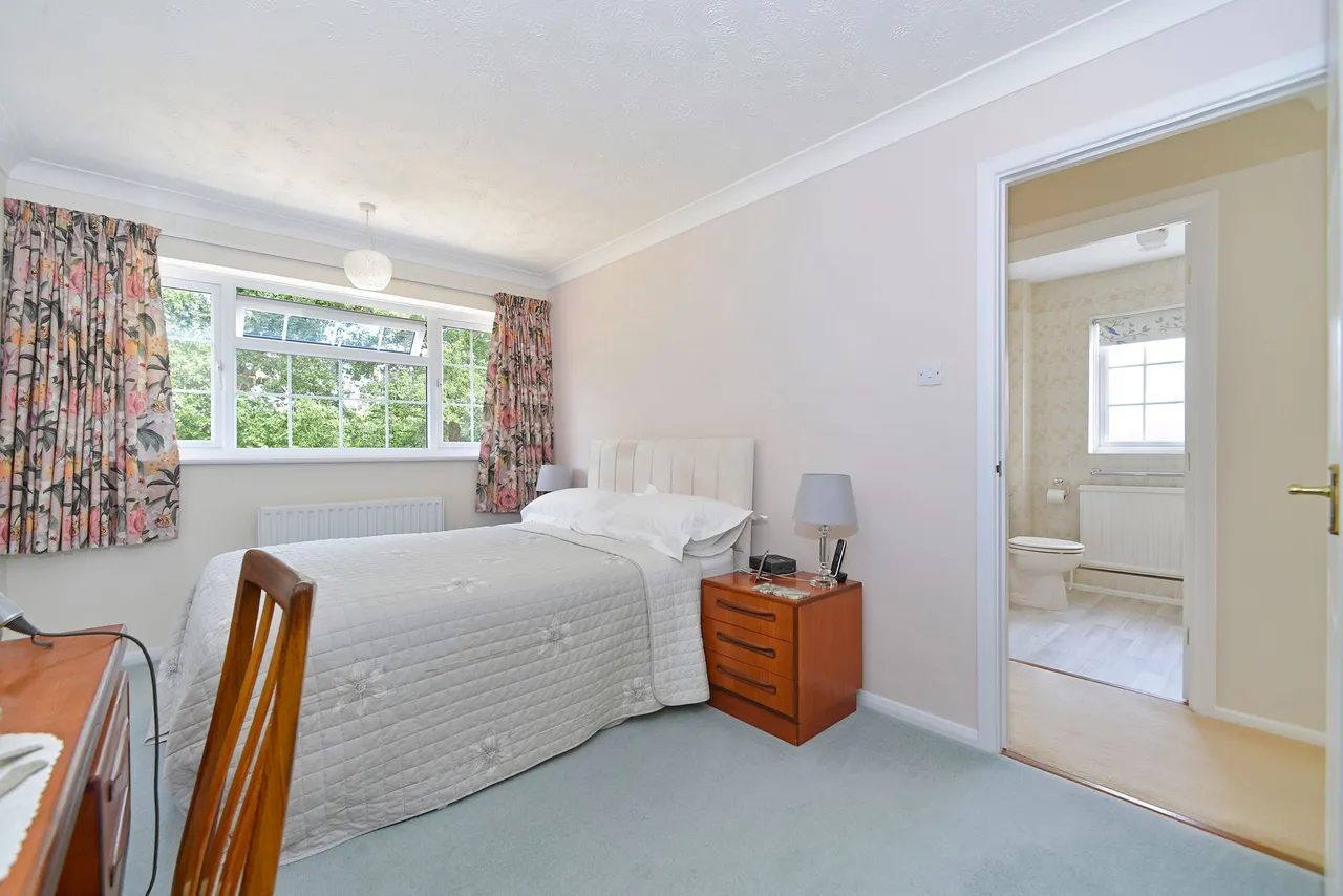 Durnsford Way, Cranleigh, GU6, photo 10