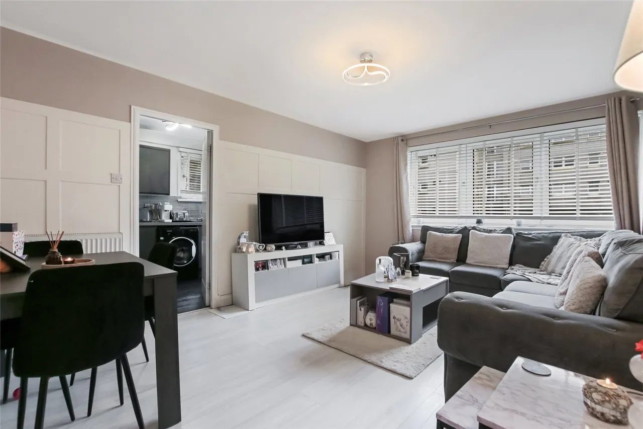Keal Avenue, Blairdardie, G15, photo 5