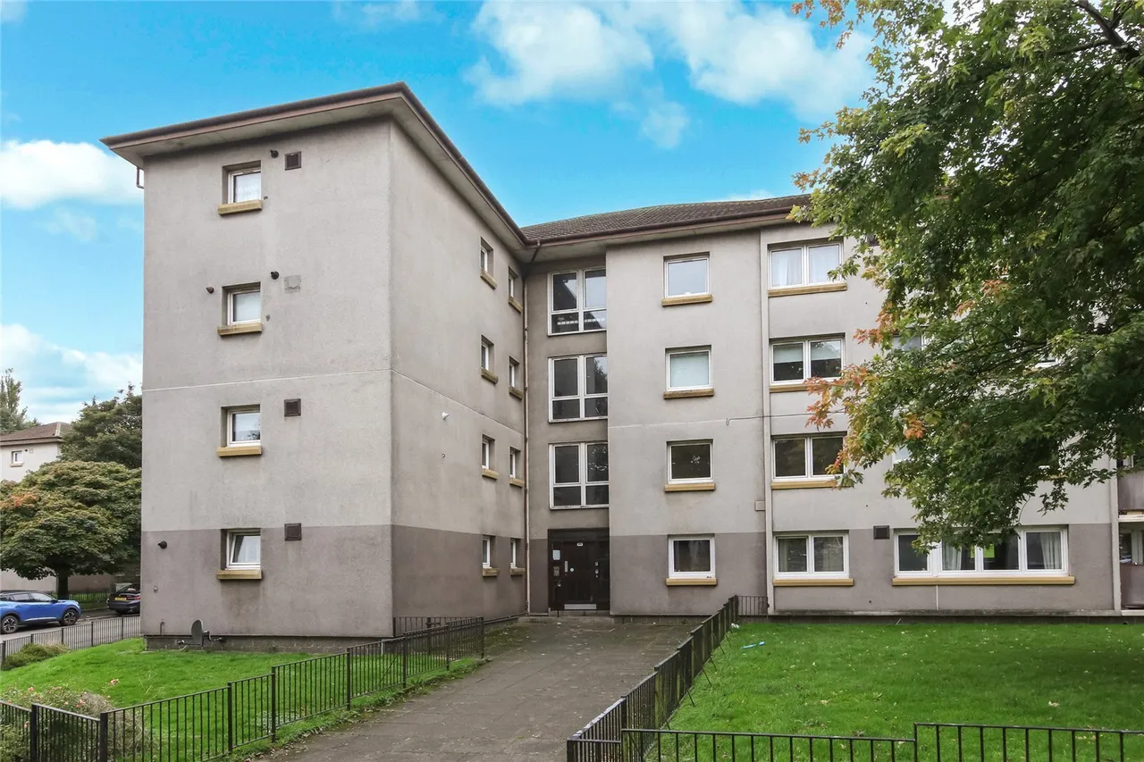 2 bed flat for sale, Keal Avenue, Blairdardie, G15