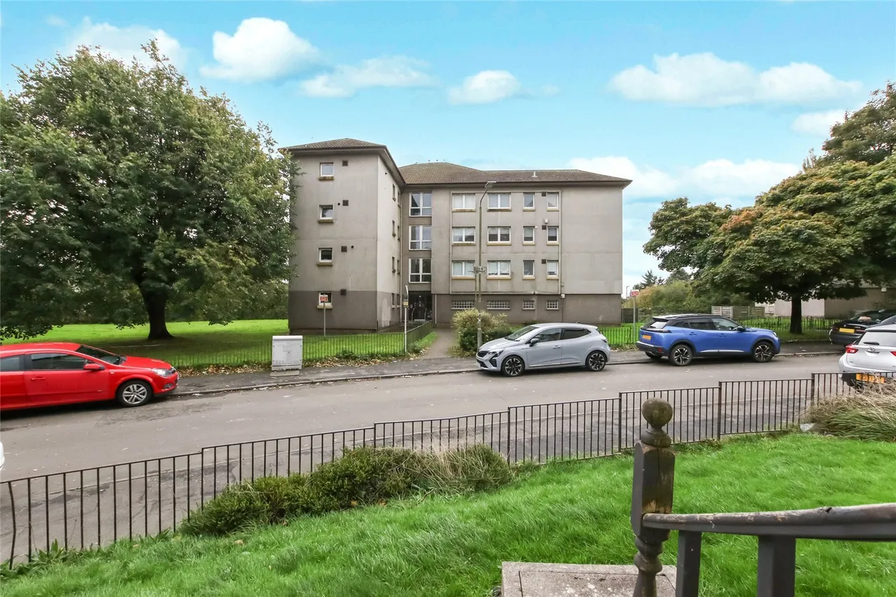 Keal Avenue, Blairdardie, G15, photo 13
