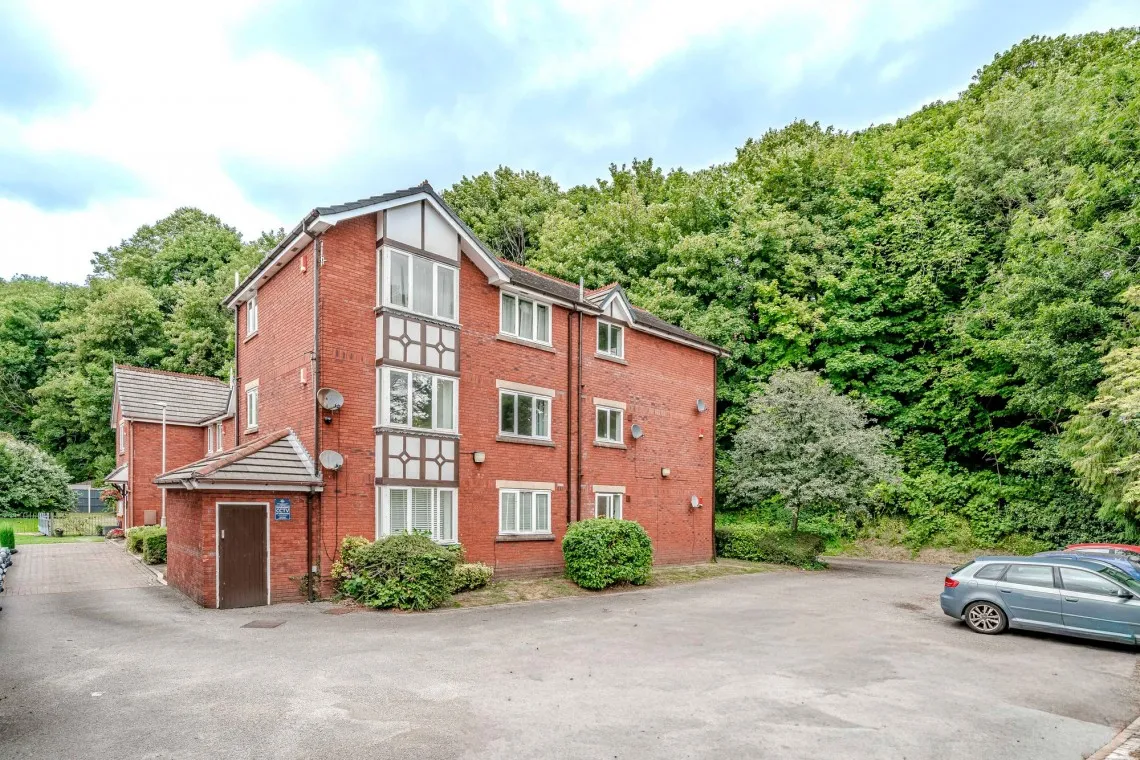 1 bed flat for sale, Beamont Drive, Preston, PR1