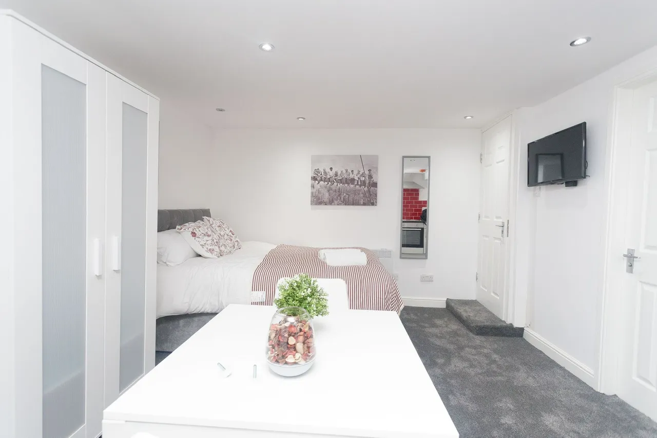 St Hildas Place, LS9, photo 4