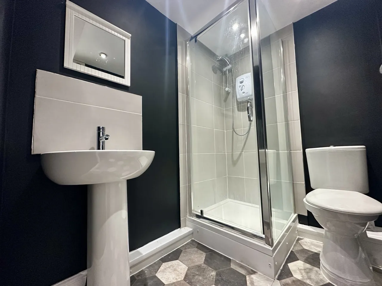 St Hildas Place, LS9, photo 5