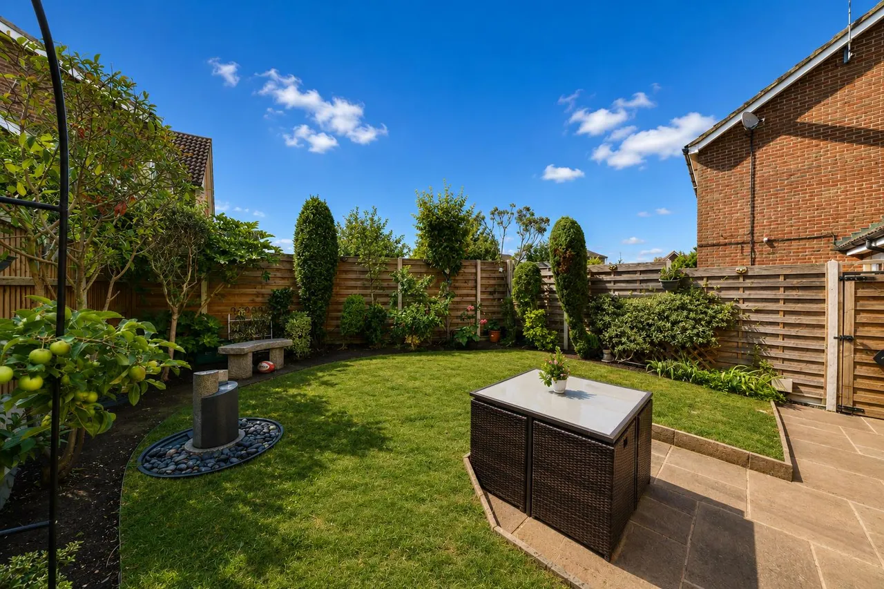 Blackdown Close, Stevenage, SG1 6AX, photo 11