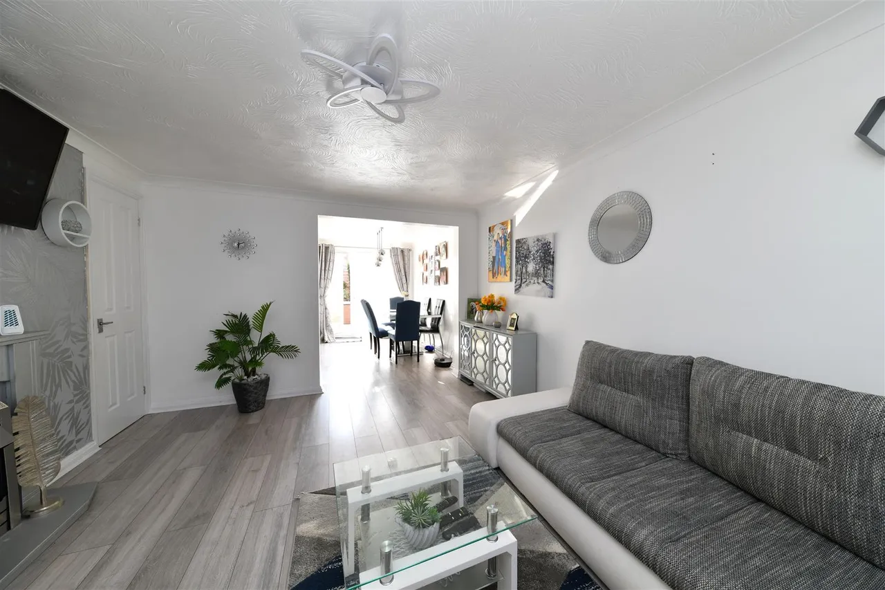Blackdown Close, Stevenage, SG1 6AX, photo 12