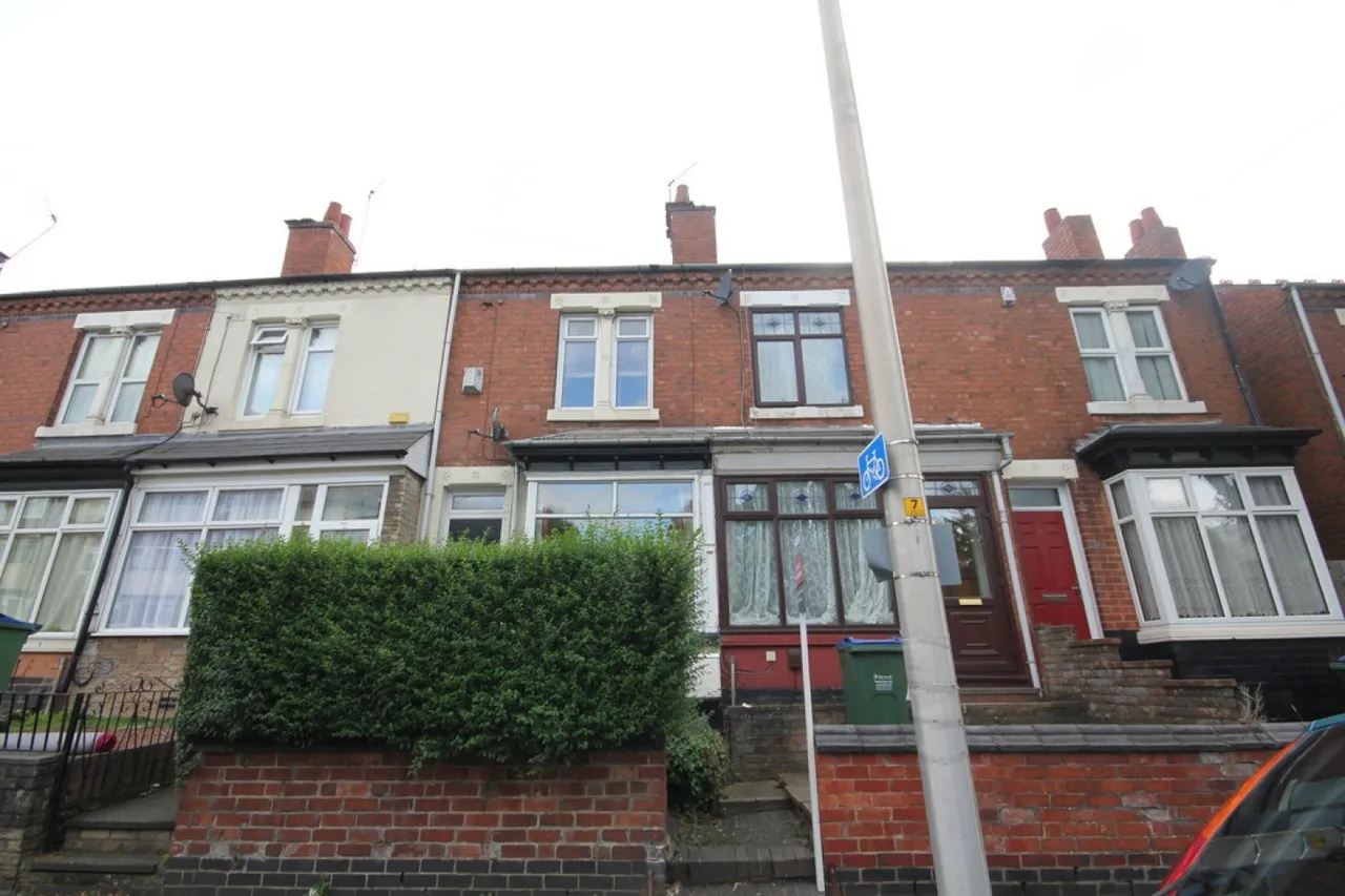 3 bed house to rent, Thimblemill Road, Smethwick, B67