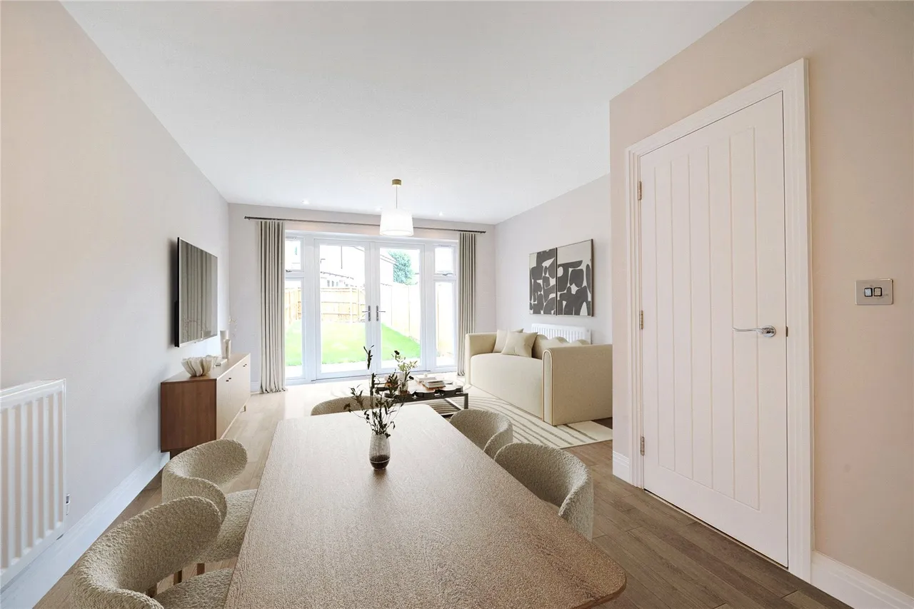 Moor Lane, Staines-Upon-Thames, TW18, photo 3
